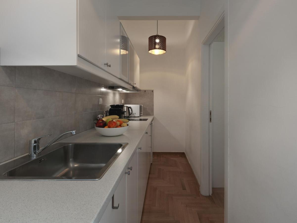 Beautiful Athenian Apartment Next To The Center Экстерьер фото